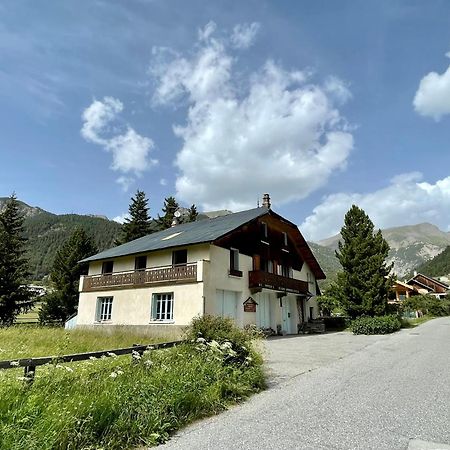 Gite Montagne 1 A 25 Places "Chalet Coste Belle" Ceillac Exteriér fotografie